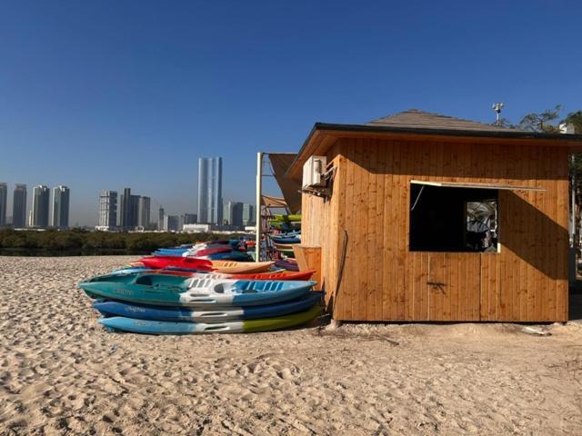 Urban Cozy -sea View With Pool And Gym Access Appartement Abou Dabi