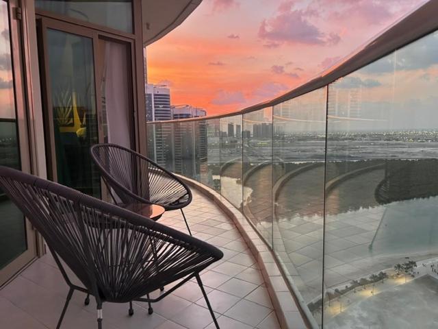 Urban Cozy -sea View With Pool And Gym Access Appartement Abou Dabi